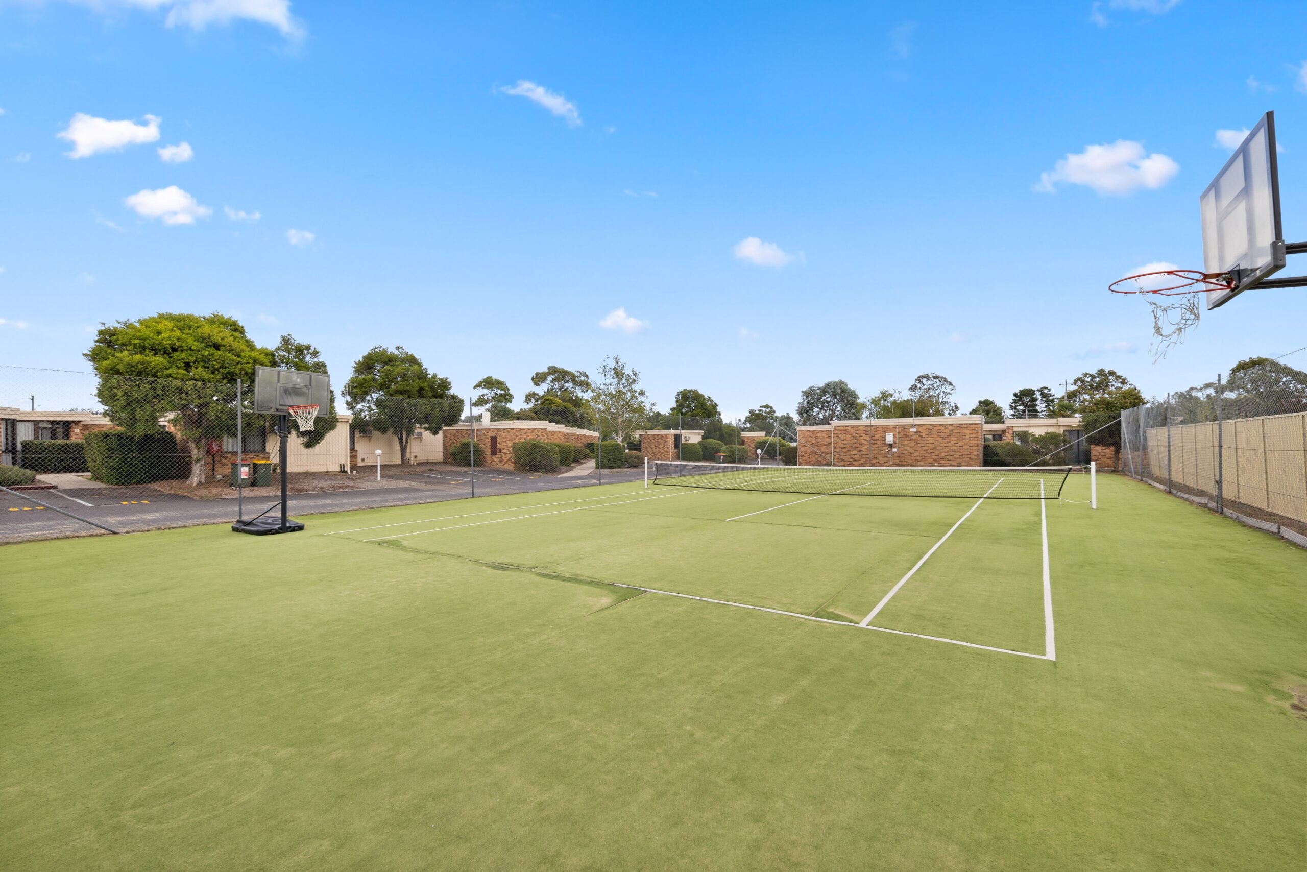 Tennis and basketball2 sundown-villas-tennis-court